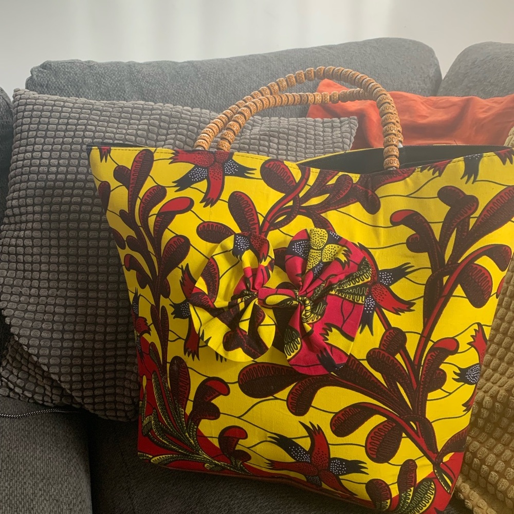 Handmade Desi Bowtie Totes (2 different colors)